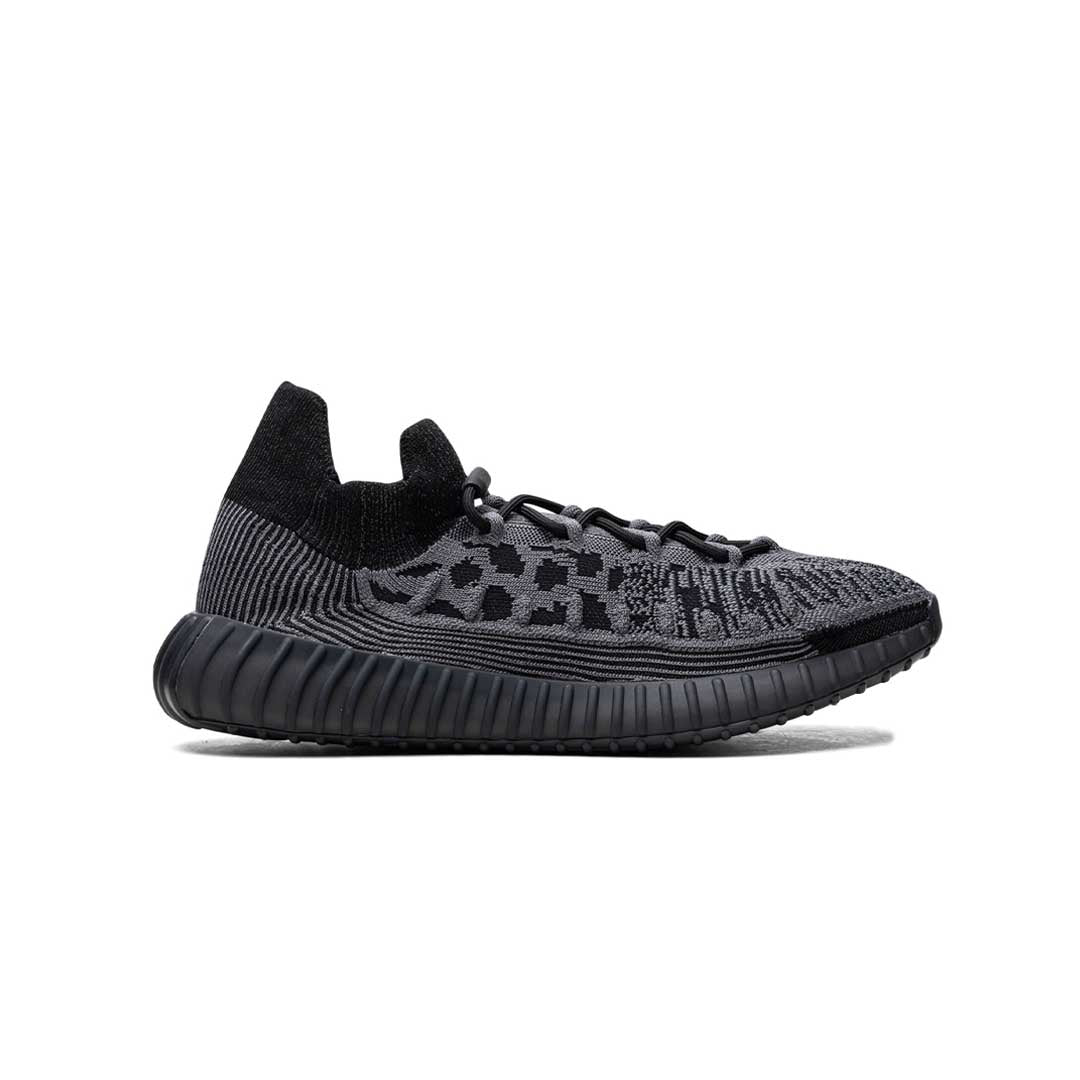 Adidas shoes yeezy black hotsell