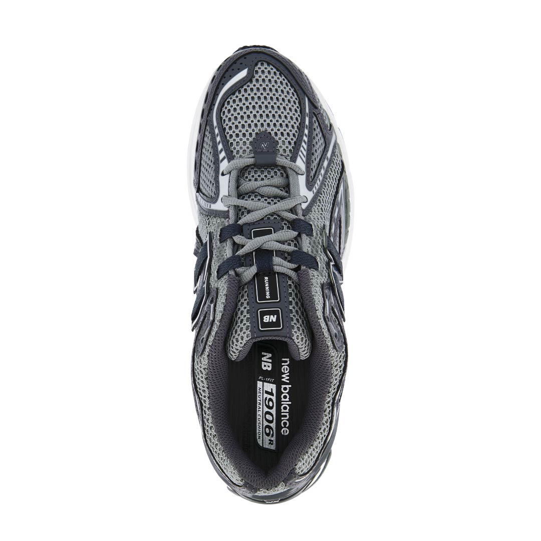 New balance 840 store v3 neutral running shoe