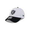 New Era - Casquette snapback 9FORTY du camp d'entraînement NFL des Las Vegas Raiders (60507631)