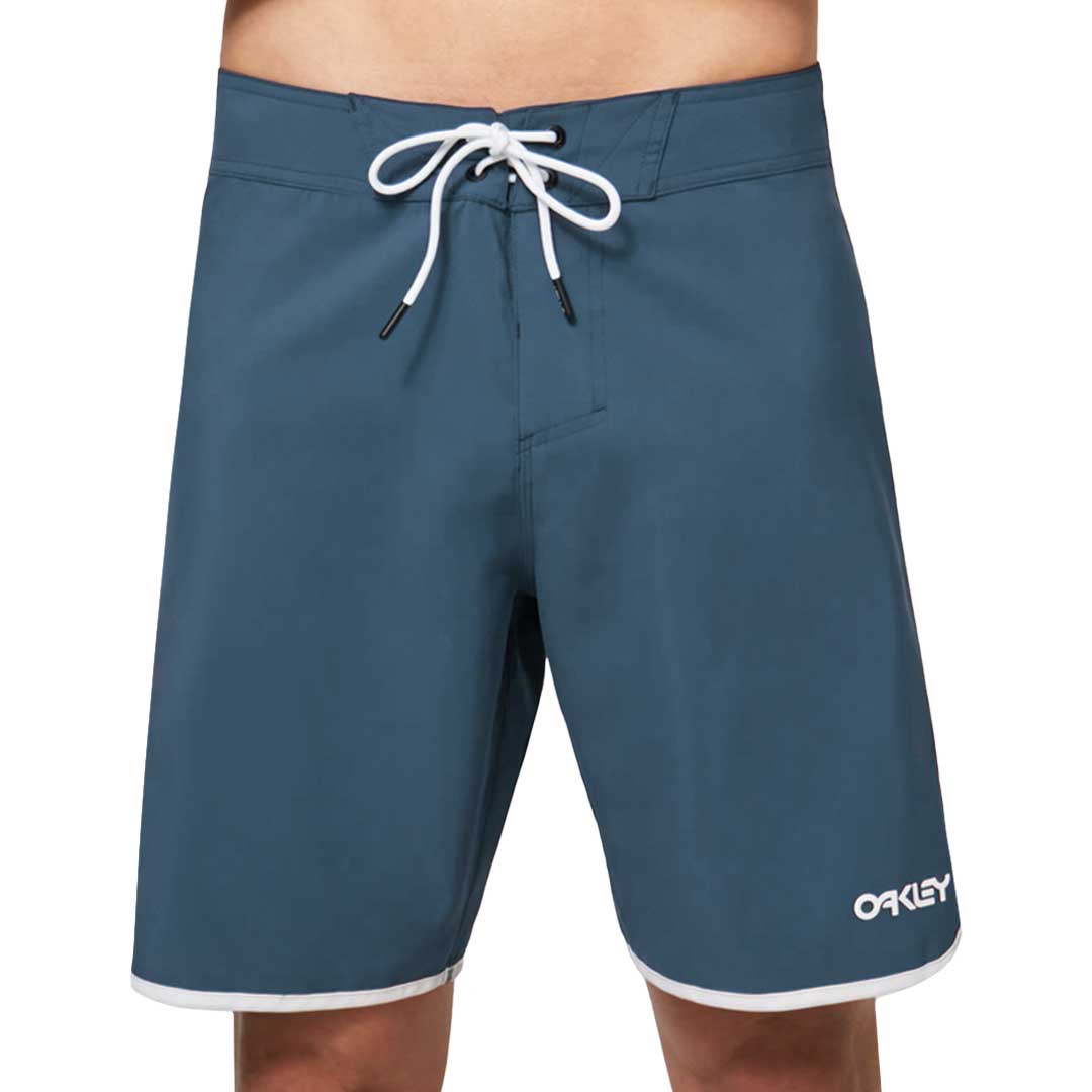 Oakley Men s Solid Crest 19 Board Shorts FOA401811 6A1 SVP Sports