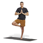adidas - Short d'entraînement Yoga Base pour hommes (IC7286) 