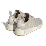 adidas - Chaussures NMD_R1 pour femmes (IG8338)