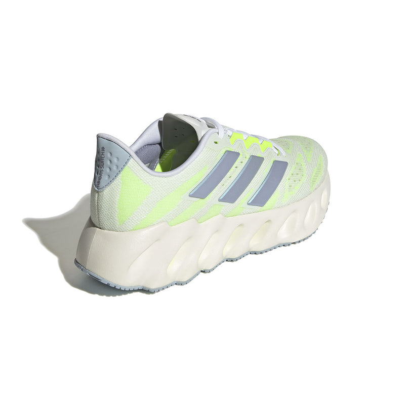 adidas - Chaussures Switch FWD pour femmes (FZ5685) 