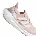 adidas - Chaussures Ultraboost Light pour femmes (HQ8600)