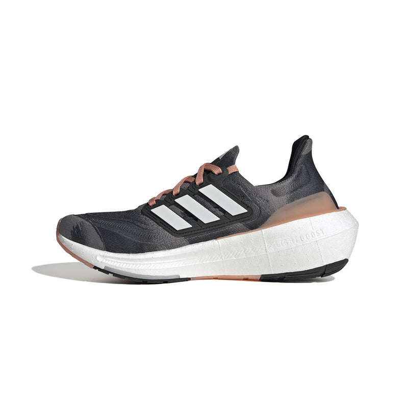 adidas - Chaussures Ultraboost Light pour femmes (IE1745) 